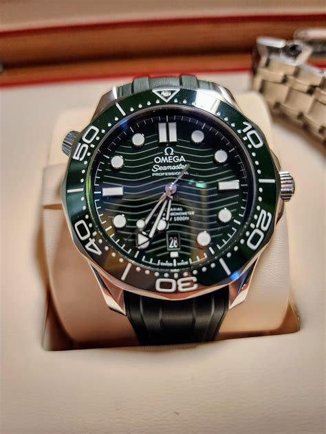 omega seaweed green